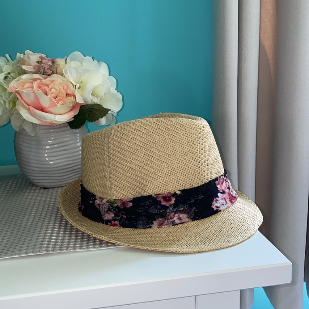 Beach fedora Charlotte Russe